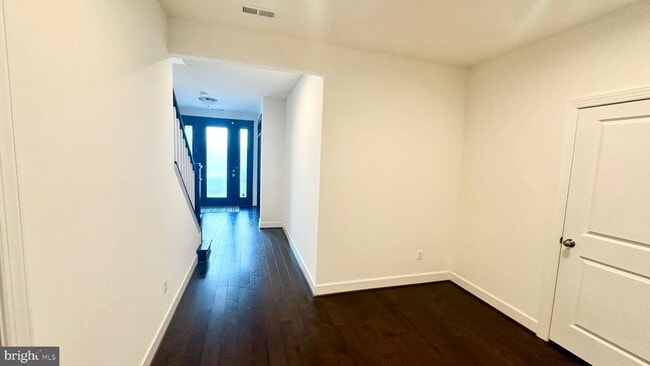 Building Photo - 20265 Oak Bluff Dr