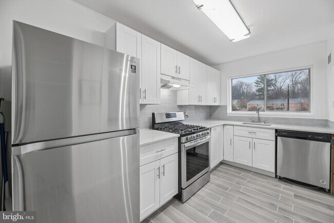 Foto del edificio - 10607 Weymouth St