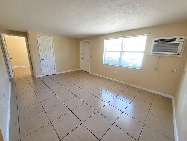 Building Photo - 5800 Madison St