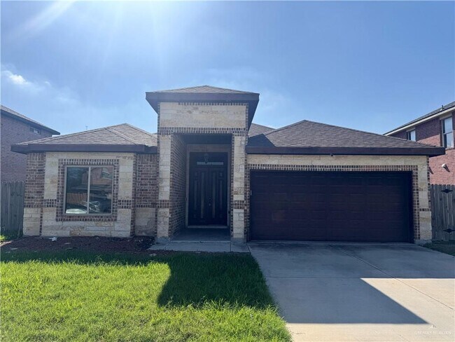 Building Photo - 13 Candy Ln