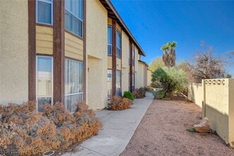 Building Photo - 527 Kristin Ln