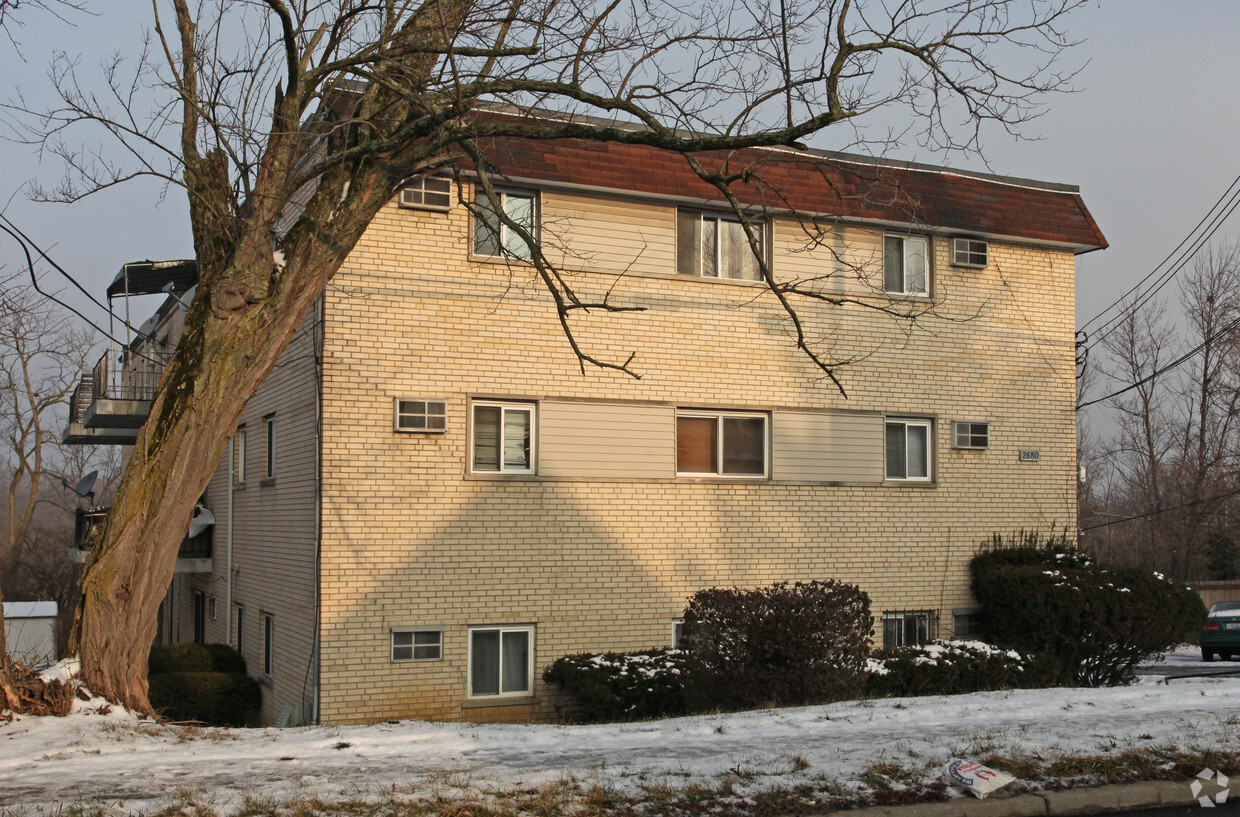 Building Photo - 2680 Montana Ave