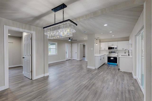 Building Photo - 4209 Dumont Dr