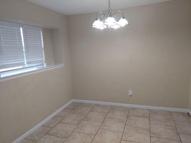 Foto del edificio - 5019 Tavenor Ln