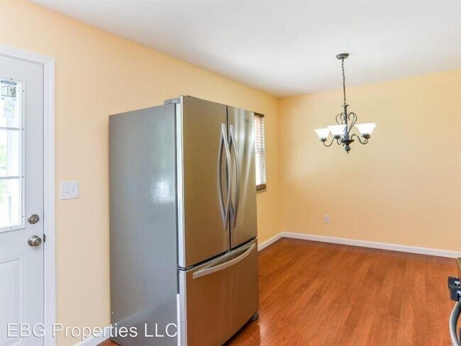 Building Photo - 4 br, 2 bath House - 412 Mary Street