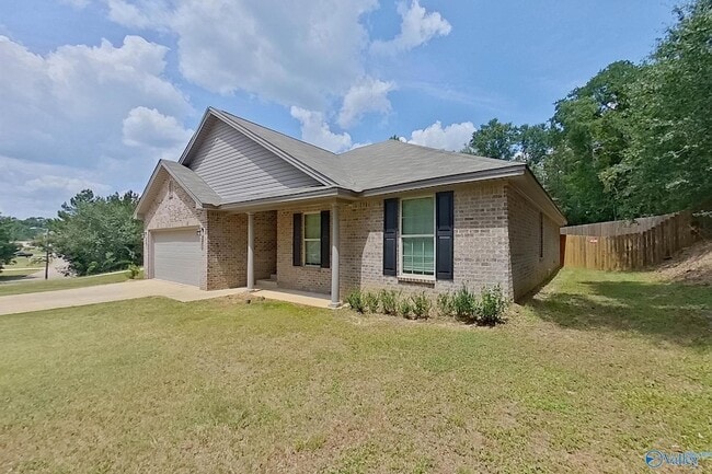 Building Photo - 112 Live Oak Dr