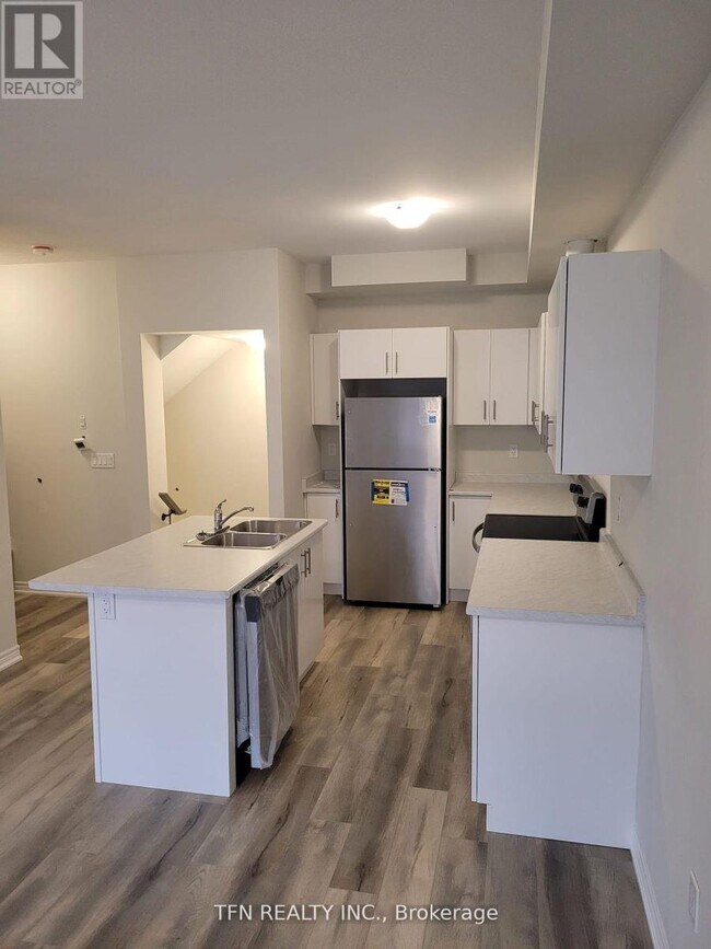 Building Photo - 40 Zinfandel Dr