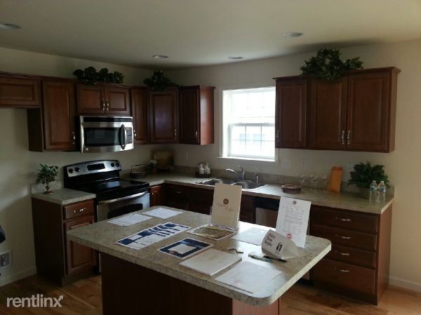 Foto del edificio - 16 Dougherty Dr