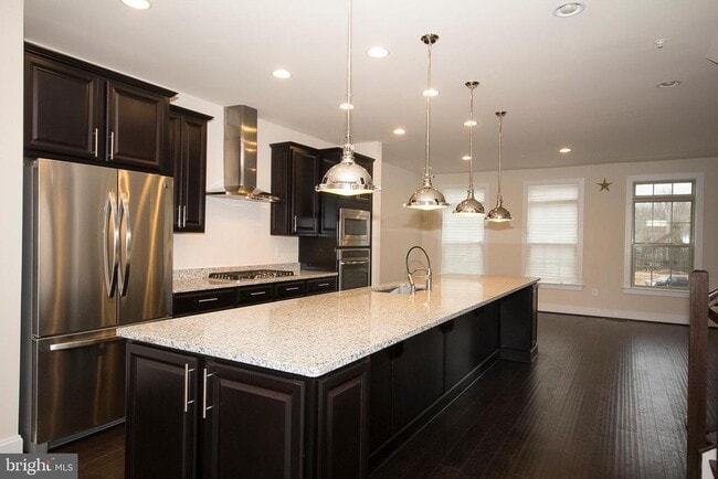 Building Photo - 2912 Middleham Ct