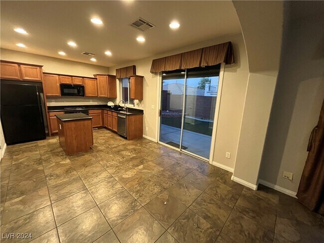 Building Photo - 9876 Maspalomas St