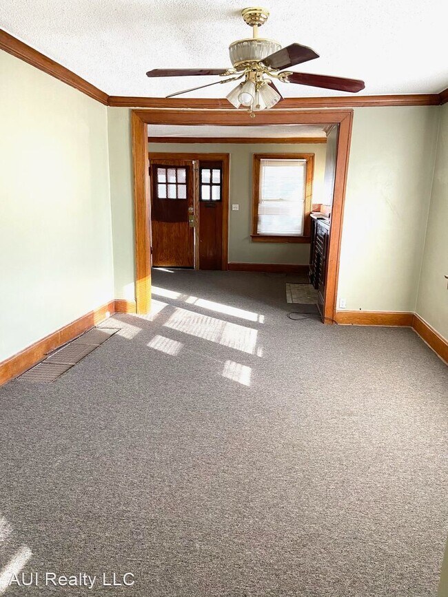 Building Photo - 4 br, 2 bath House - 4324 Benton Boulevard