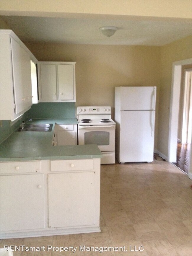 Building Photo - 3 br, 1 bath House - 4020 Singer Drive