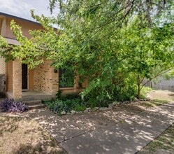 Building Photo - 3201 Twinberry Cove