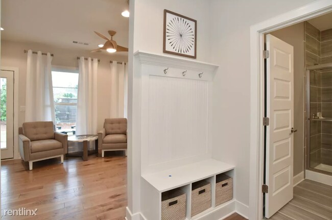 Foto del edificio - 3 br, 3.5 bath Townhome - 234 Braeden Way