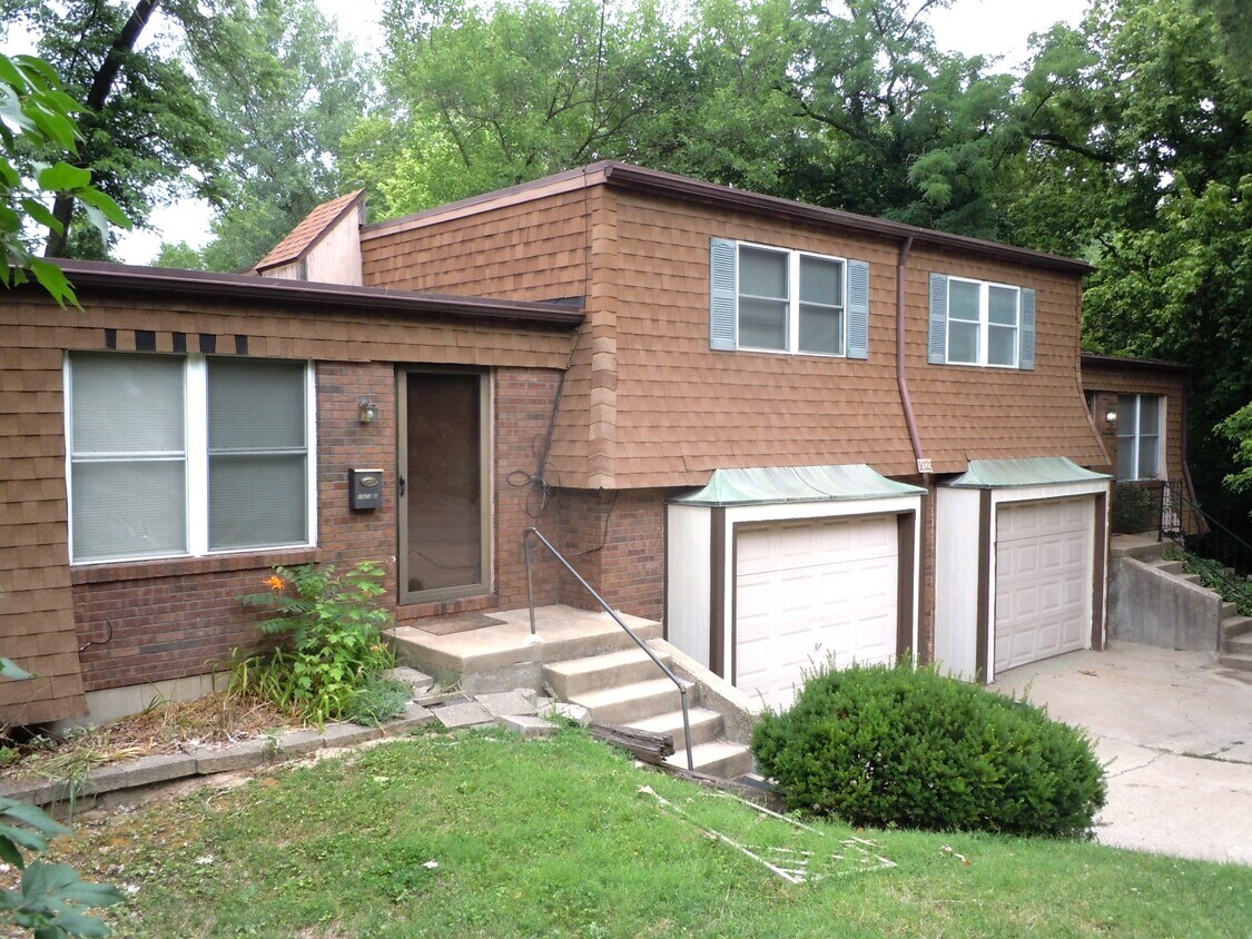 1023 N Keebler Ave Unit A, Collinsville, IL 62234 Apartments in