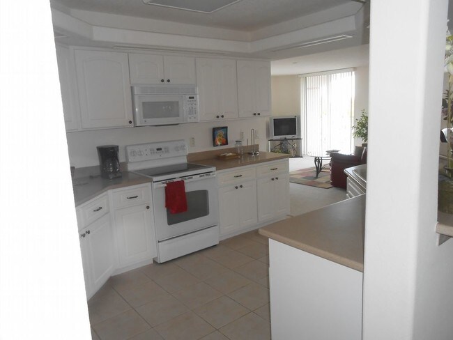 Foto del edificio - 8903 Laguna Ln