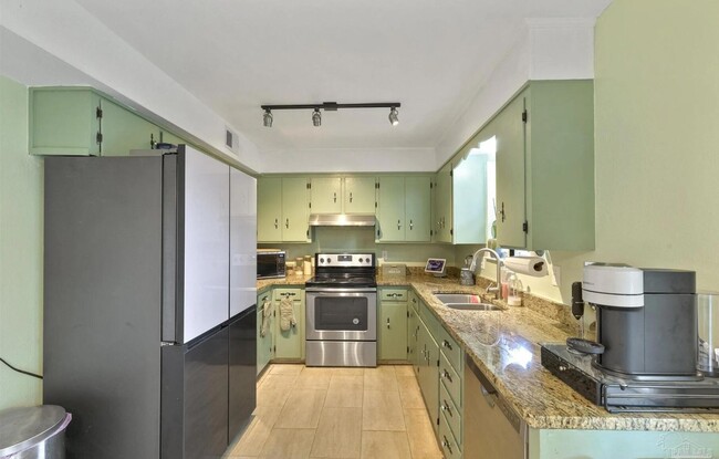 Building Photo - 7088 Glendora St