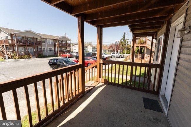 Foto del edificio - 516 Bay St