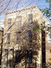 Building Photo - 2341 N Janssen Ave