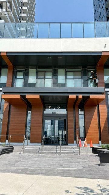 Building Photo - 5 Meadowdale Rd