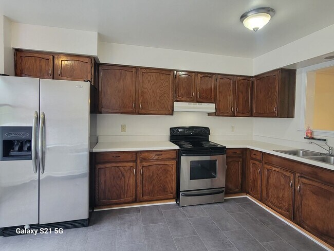 Building Photo - Updated 3BR Home in Virginia Beach – New HVAC, New Carpet & Washer/Dryer Included!