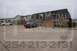 Building Photo - 3906 Charolais Dr