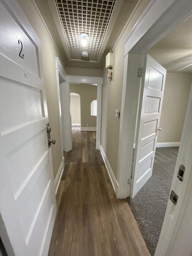 Foto del edificio - 403 E Montgomery St