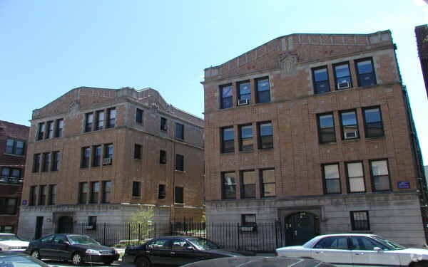 Building Photo - 815-823 W Cornelia Ave