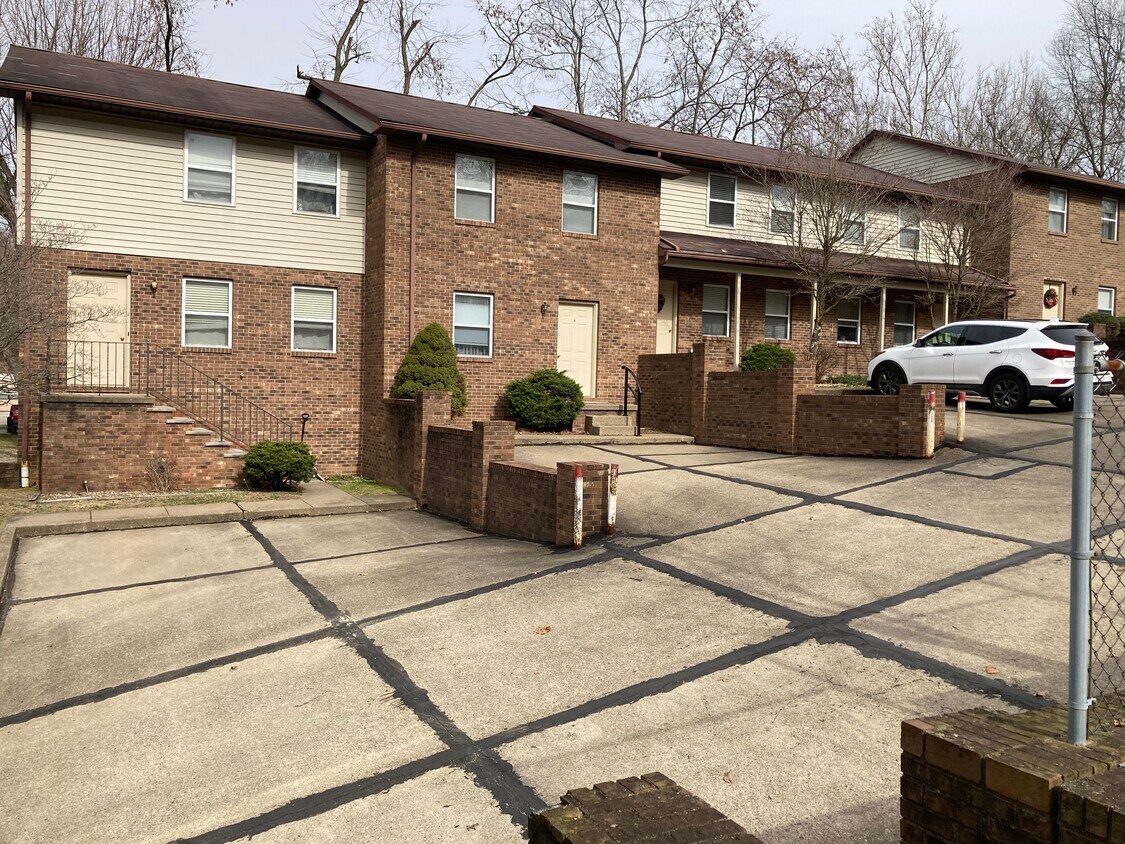 Foto principal - 2406 15th Ave