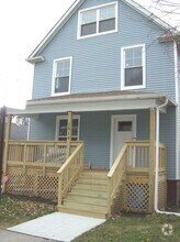 Building Photo - 1814 Lake St