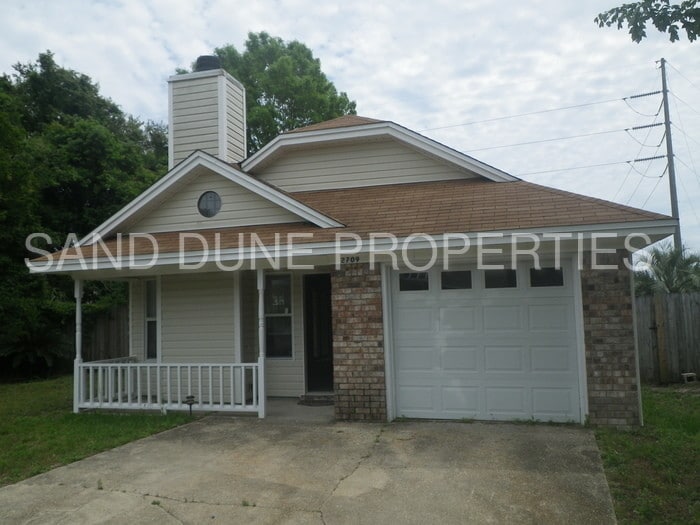 2709 Summertree Ln, Gulf Breeze House Rental in Gulf Breeze, FL