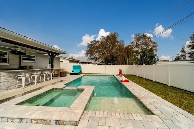 Building Photo - 8065 Ridge Rd