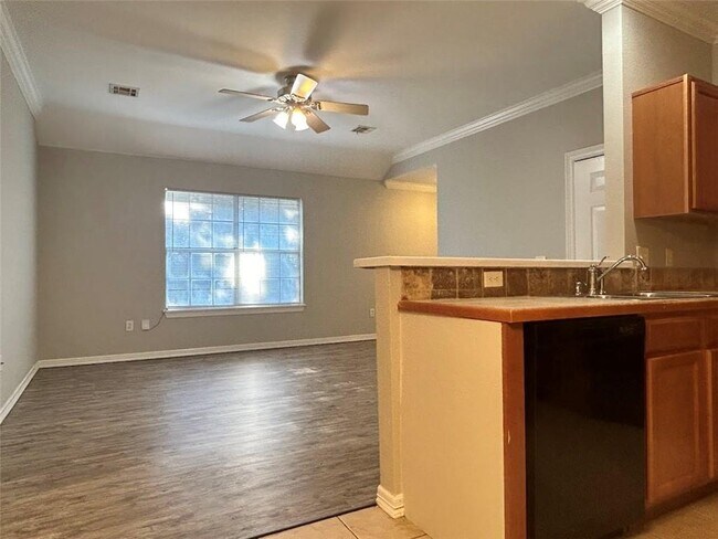 Foto del edificio - 34 S Woodsprings Dr