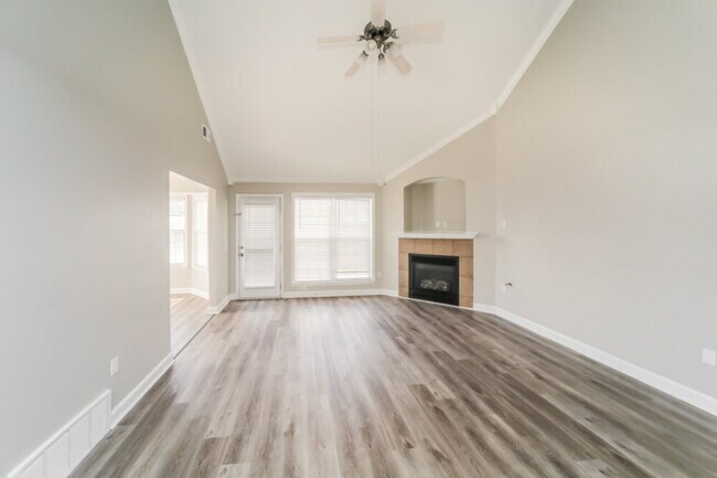 Foto del edificio - 6454 Coleman Rd
