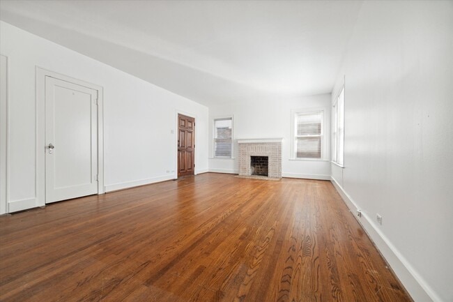 Photo - 2309 Wroxton Rd Apartment