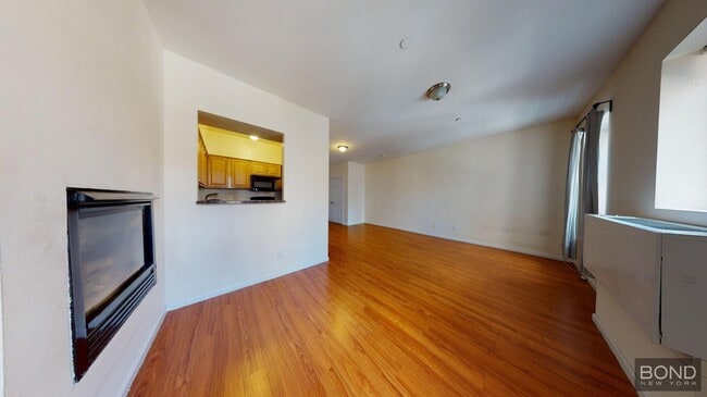 Foto del edificio - 342 W 47th St