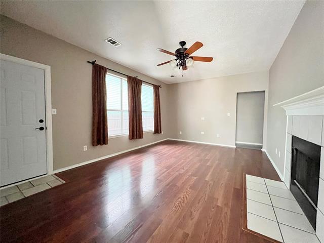 Foto del edificio - 2809 Newport Ave