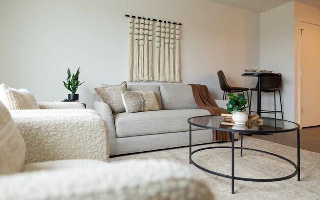 Foto del edificio - Eagle Heights Apartments