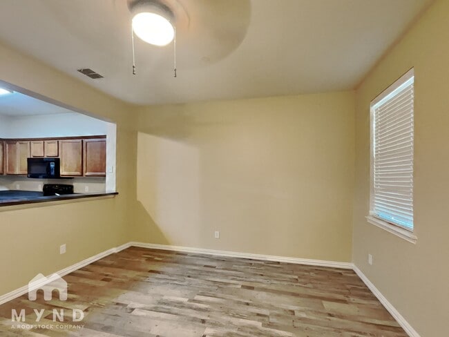 Building Photo - 4812 Heather Glen Trail