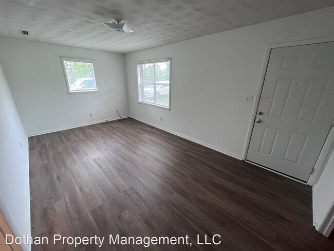 Foto del edificio - 2 br, 1 bath House - 105 Hughes Drive