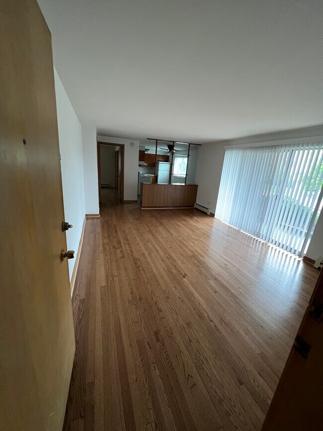 Building Photo - 9430 S 79th Ct