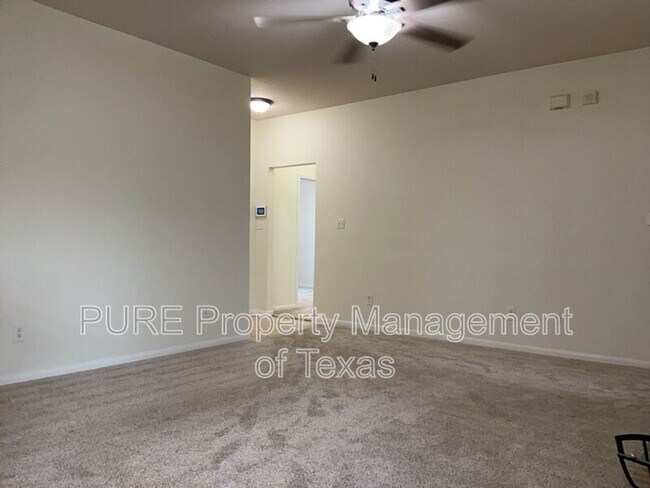 Building Photo - 203 Kates Way