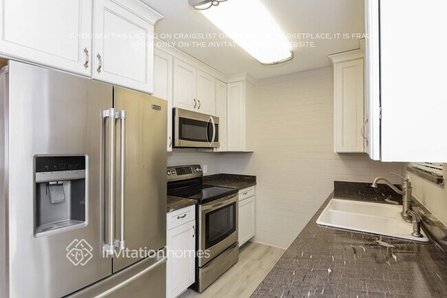 Foto del edificio - 9620 W 104th Dr