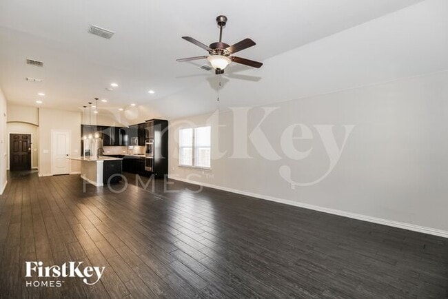 Foto del edificio - 6701 Cedarhurst Ct