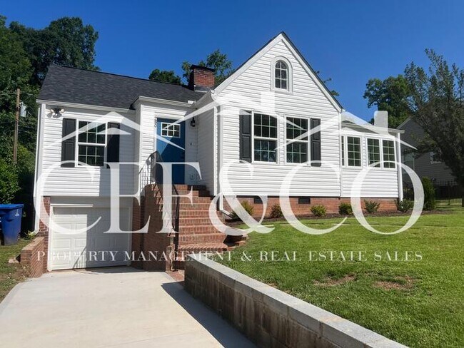 Foto del edificio - Spacious 3 bedroom home now available in Spartanburg!