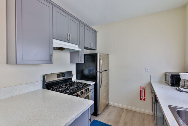 Foto del edificio - 821 Chestnut Ave
