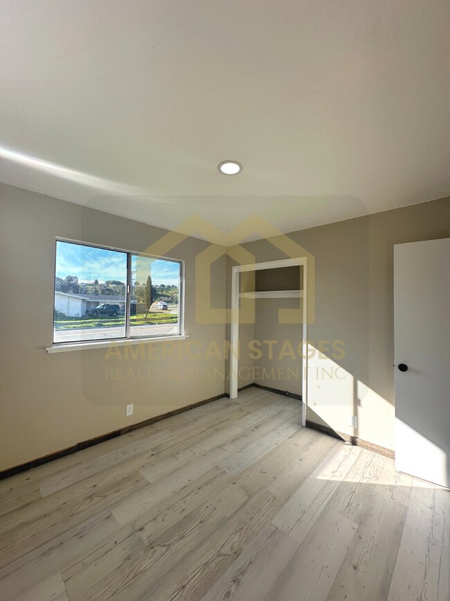 Building Photo - 3692 Via Lato