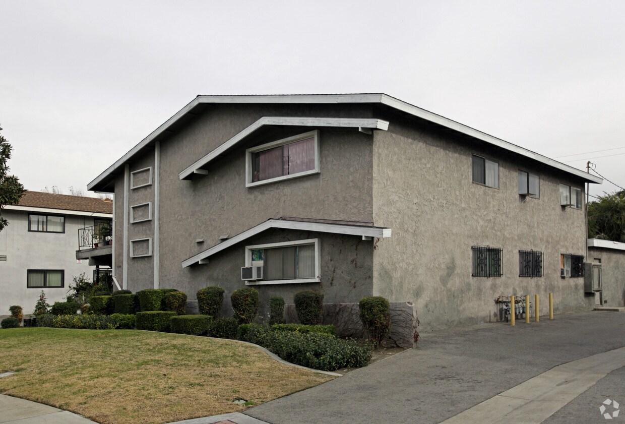 Foto del edificio - 10381 Pradera Ave