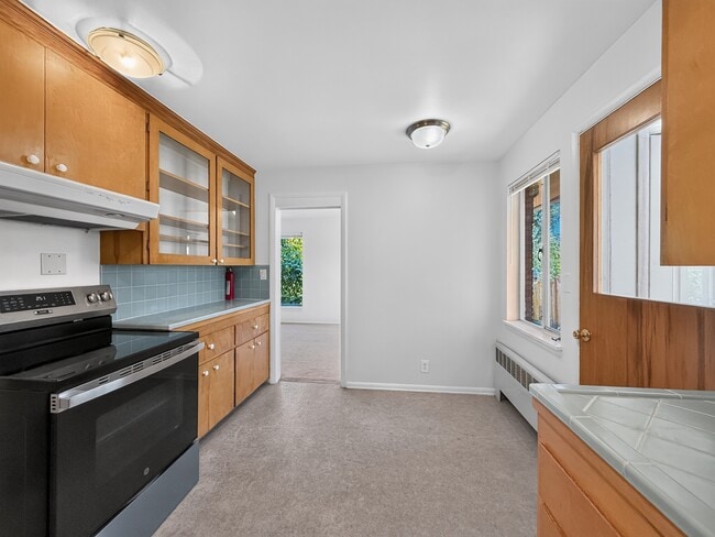 Building Photo - 3535 S 126th St