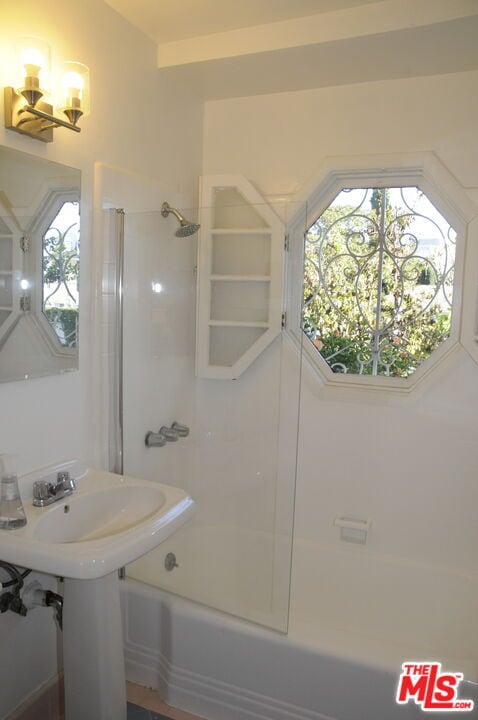 Foto del edificio - 1301 Devon Ave